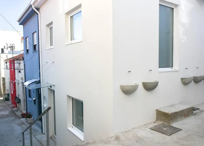 Typical Quarter Nest 波尔图