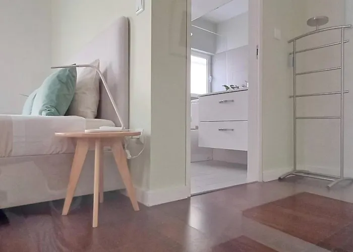 Typical Quarter Nest 波尔图