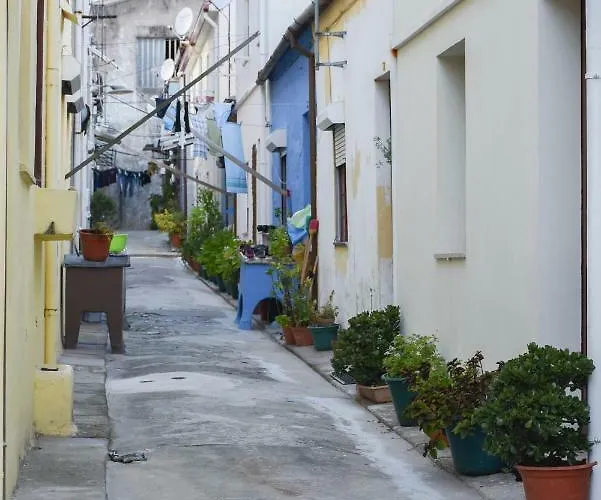 Typical Quarter Nest *